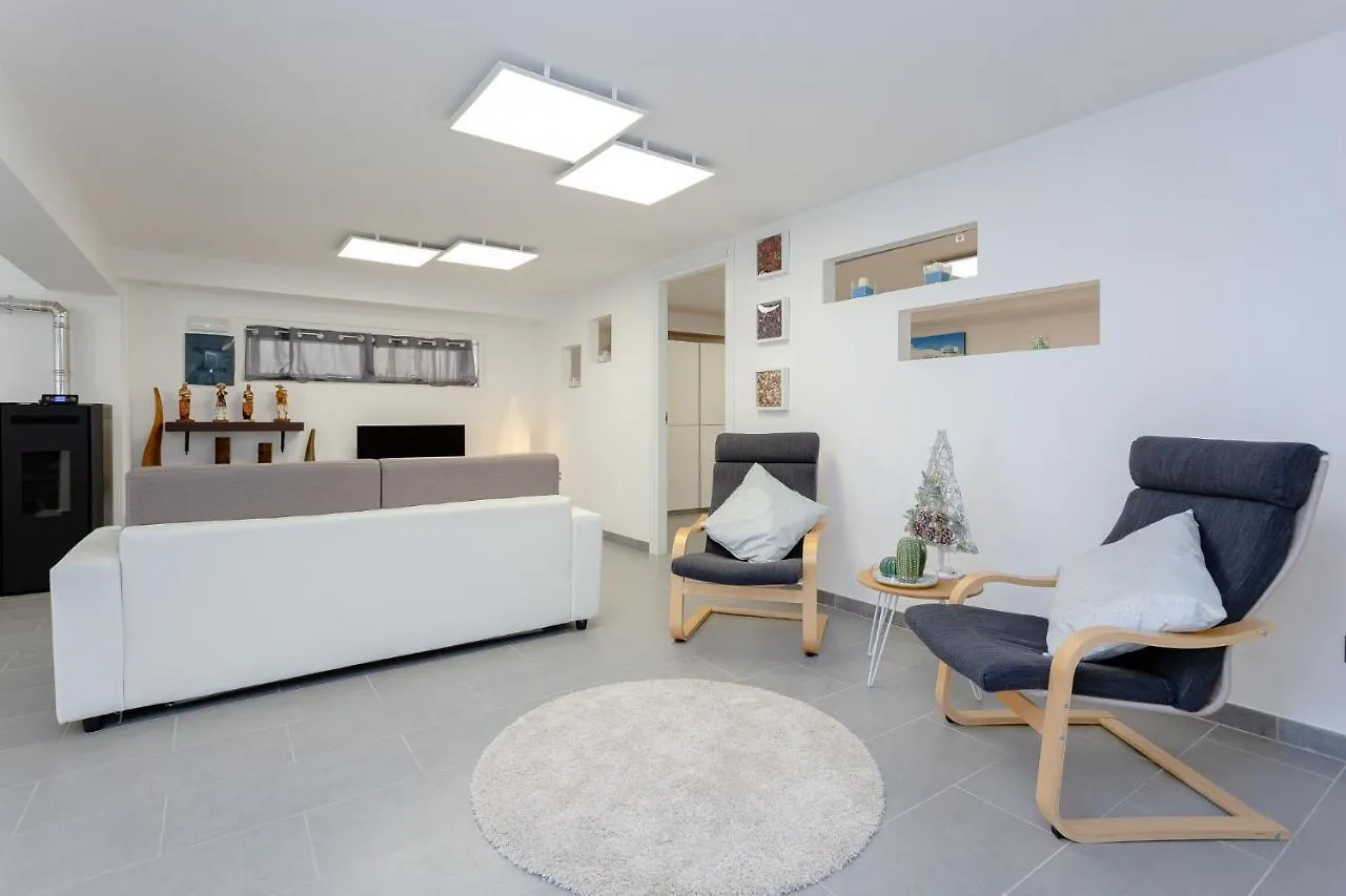 Etna Apartment Titani Mascalucia 0*,